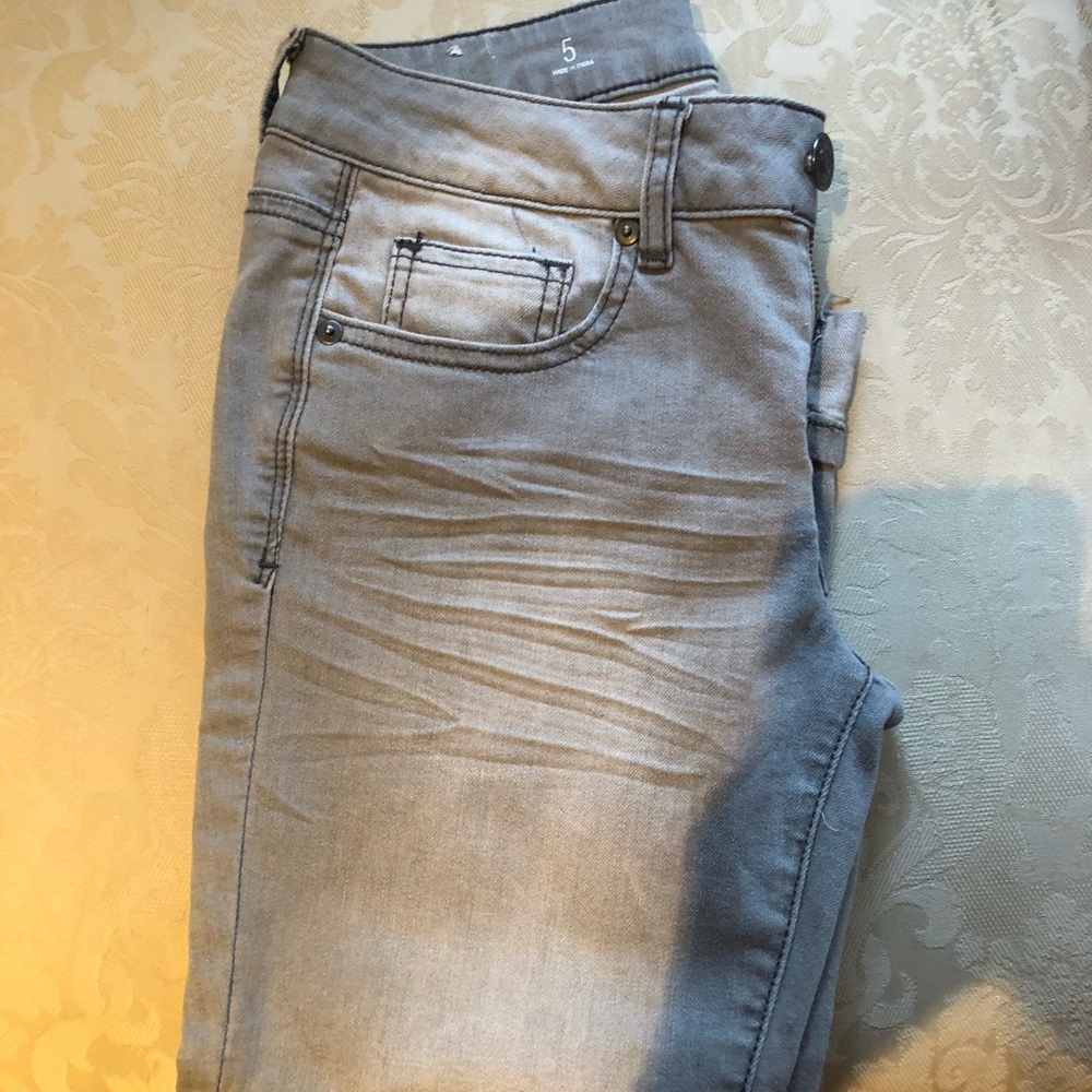 Gray distressed crop jeans